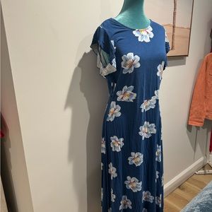 Old Navy  blue floral white flowers maxi dress size Large